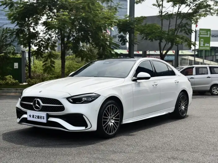 Mercedes-Benz C-Class 2023 Model Facelift C 260 L Sports Edition – фото 1