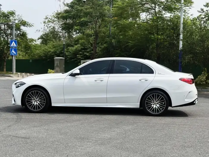 Mercedes-Benz C-Class 2023 Model Facelift C 260 L Sports Edition – фото 4