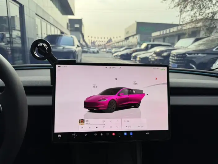 Model 3 2025 Model Facelift Rear-wheel drive version – фото 9
