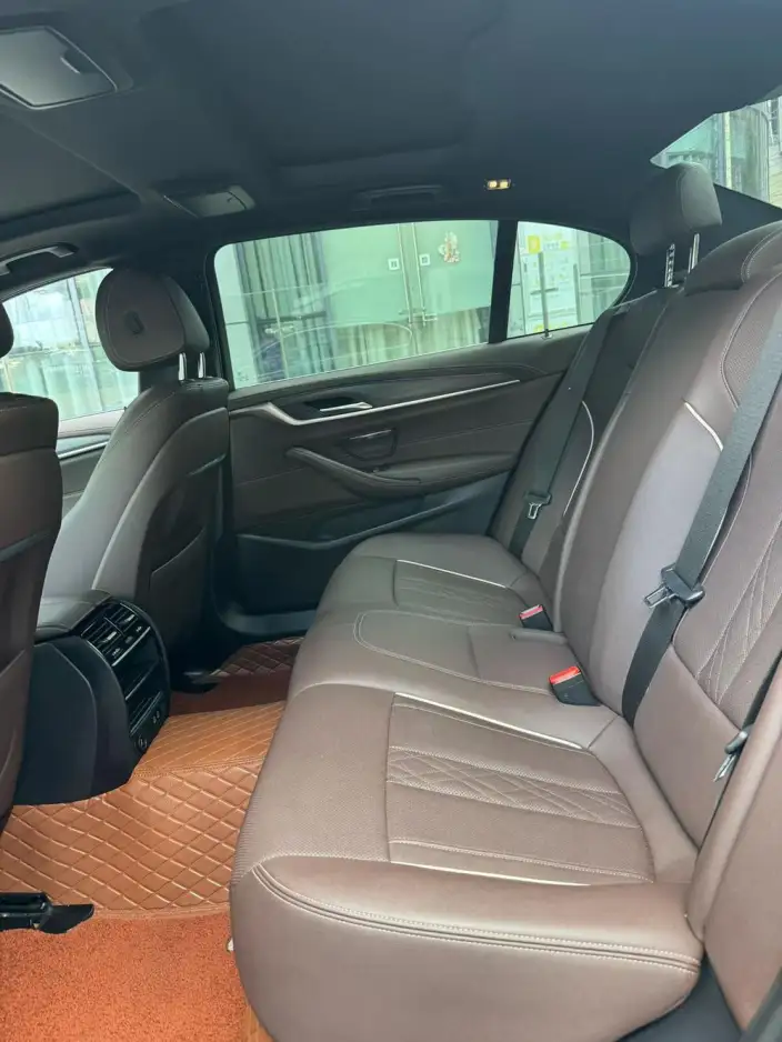 BMW 5 Series 2021 Model 530Li Leading Model M Sports Set – фото 9