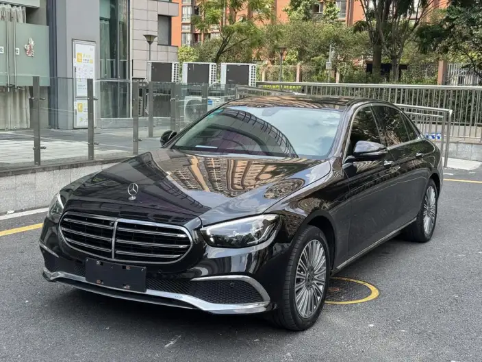 Mercedes-Benz E-Class 2021 Model E 300 L Luxury Model sedan – фото 1