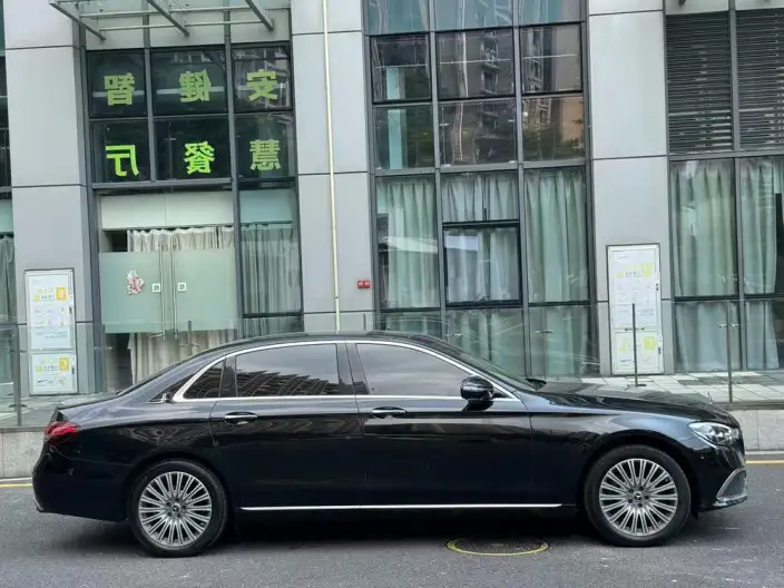 Mercedes-Benz E-Class 2021 Model E 300 L Luxury Model sedan – фото 5