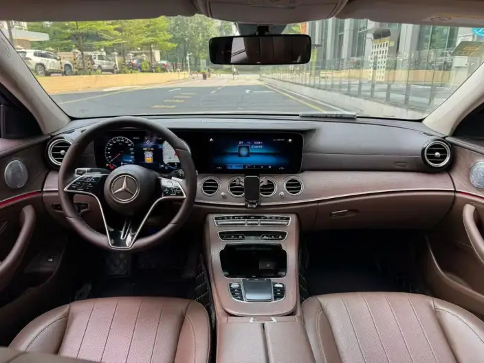 Mercedes-Benz E-Class 2021 Model E 300 L Luxury Model sedan – фото 7