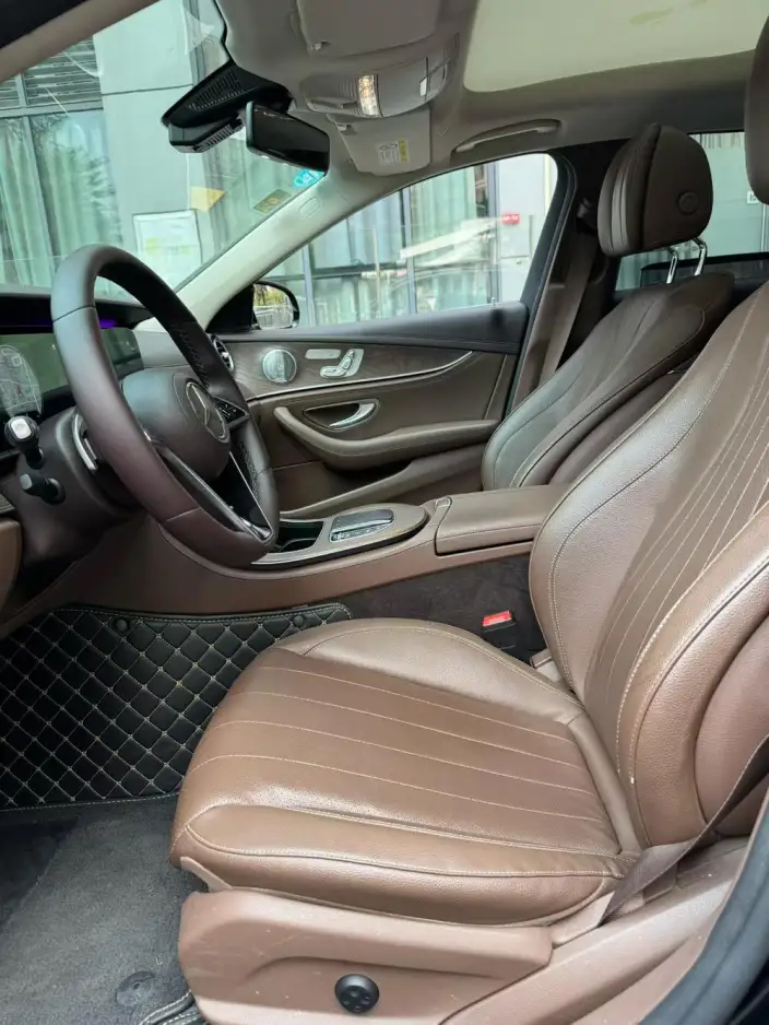 Mercedes-Benz E-Class 2021 Model E 300 L Luxury Model sedan – фото 8