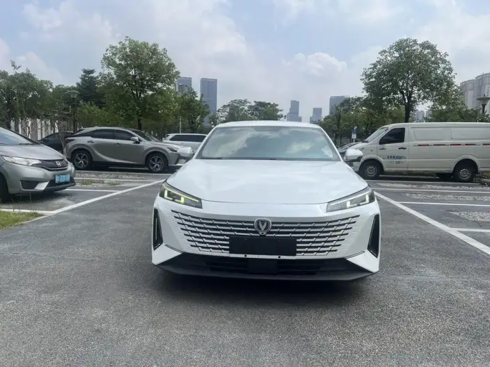 Changan Yida 2023 Model 1.5T GDI Automatic Changxiang Edition – фото 2