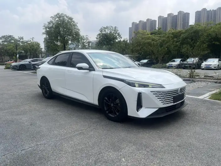 Changan Yida 2023 Model 1.5T GDI Automatic Changxiang Edition – фото 3