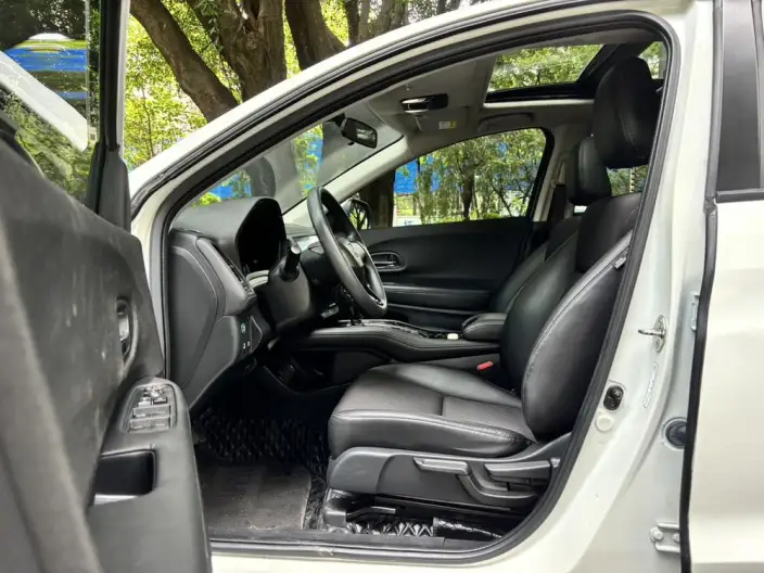 Honda Vezel 2020 Model 1.5L CVT Elite Edition – фото 9
