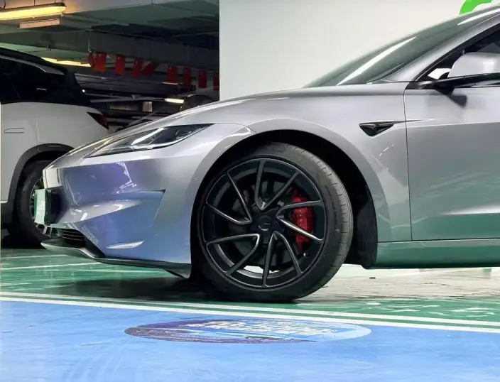 Model 3 2024 Model High performance All-wheel drive version – фото 2