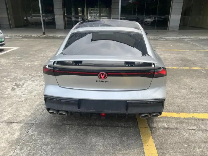 Changan UNI-V 2023 Model 2.0T Fengsu Edition – фото 5