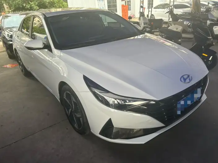 Hyundai Ioniq 2021 Model 1.5L CVT GLX Elite Edition – фото 2