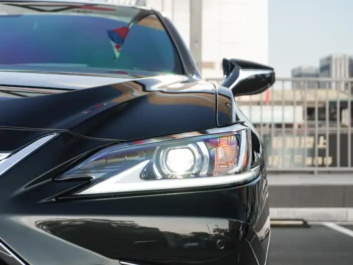 Lexus ES 2022 Model 300h Superior Edition – фото 6