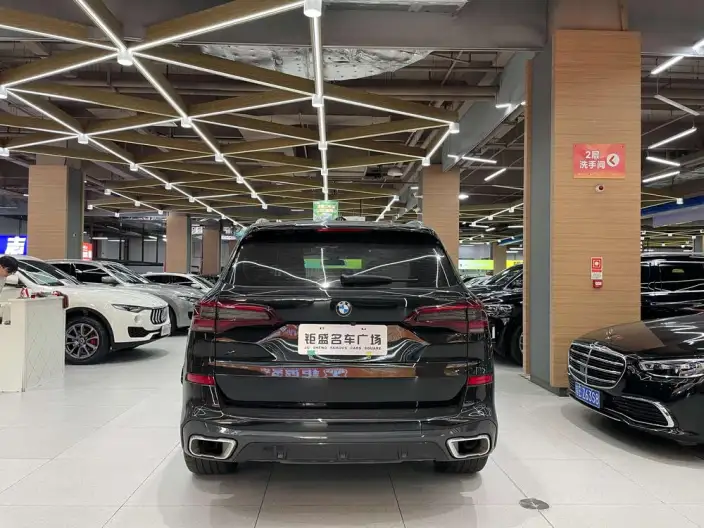 BMW X5 2022 Model Facelift xDrive 30Li Exclusive Model M Sports Set – фото 5