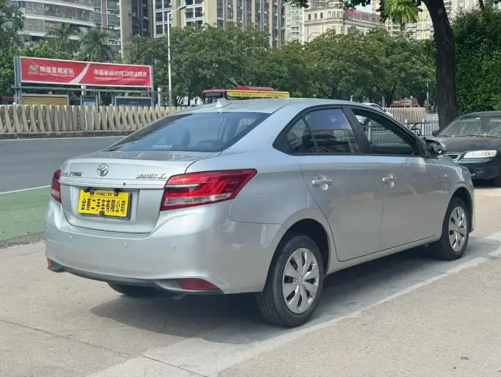 Toyota YARIS L Yaris Sedan 2020 Model 1.5L CVT Leading version – фото 6