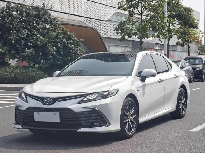 Toyota Camry 2021 Model Hybrid 2.5HG Deluxe Edition – фото 1