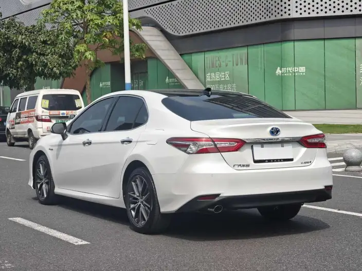Toyota Camry 2021 Model Hybrid 2.5HG Deluxe Edition – фото 4