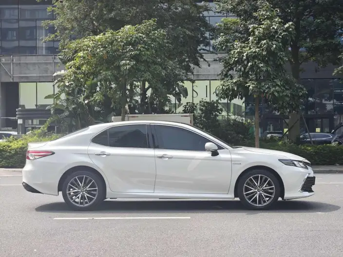Toyota Camry 2021 Model Hybrid 2.5HG Deluxe Edition – фото 7