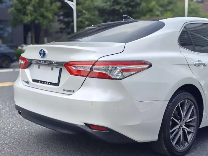 Toyota Camry 2021 Model Hybrid 2.5HG Deluxe Edition – фото 10