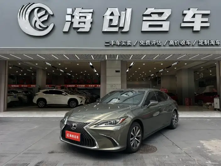 Lexus ES 2021 Model 200 Superior Edition – фото 1