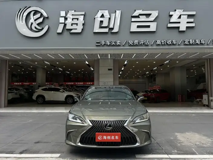 Lexus ES 2021 Model 200 Superior Edition – фото 2