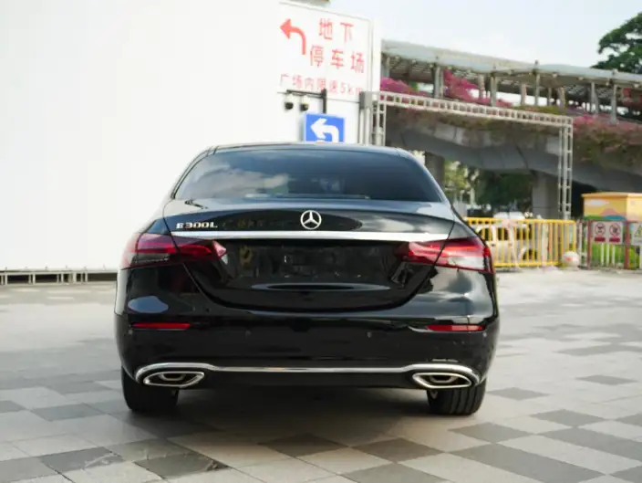 Mercedes-Benz E-Class 2023 Model E 300 L Luxury Model sedan – фото 4