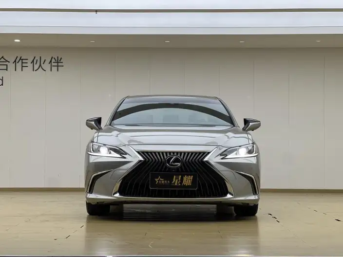 Lexus ES 2020 Model 200 Superior Edition China VI – фото 2