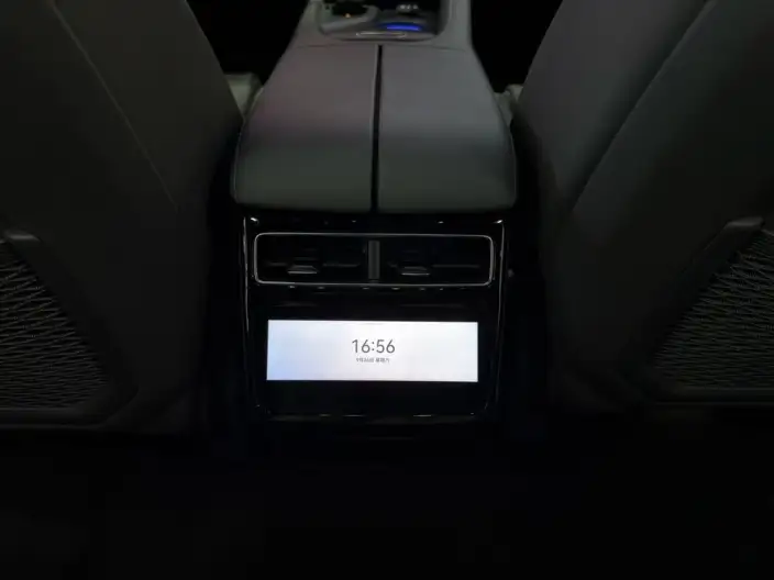 ZEEKR 001 2025 Model WE Edition 95kWh 4WD – фото 8