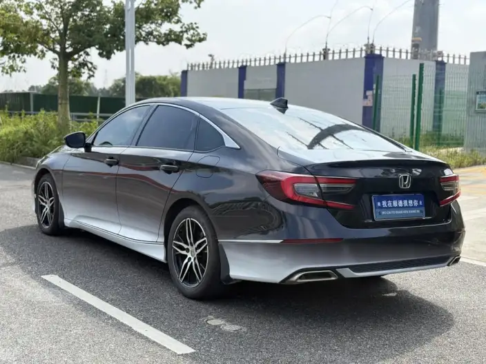 Honda Accord 2022 Model 260TURBO Deluxe Edition – фото 5