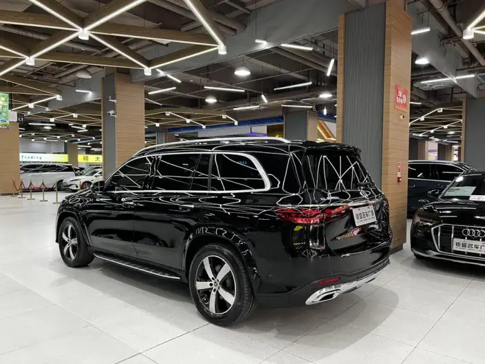 Mercedes-Benz GLS 2024 Model GLS 400 4MATIC – фото 4