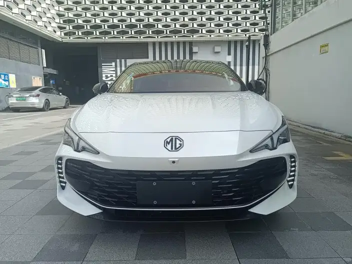 MG7 2025 Model 2.0T Automatic Luxury Edition – фото 2