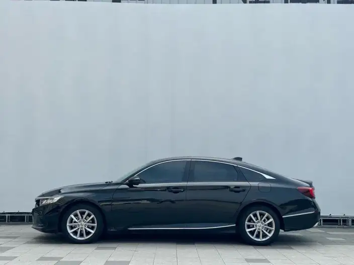 Honda Accord 2022 Model 260TURBO Deluxe Edition – фото 3