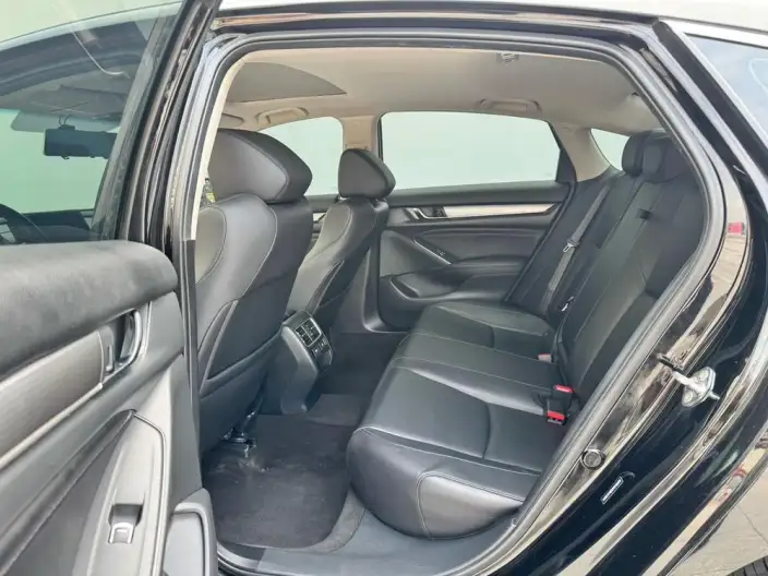 Honda Accord 2022 Model 260TURBO Deluxe Edition – фото 9