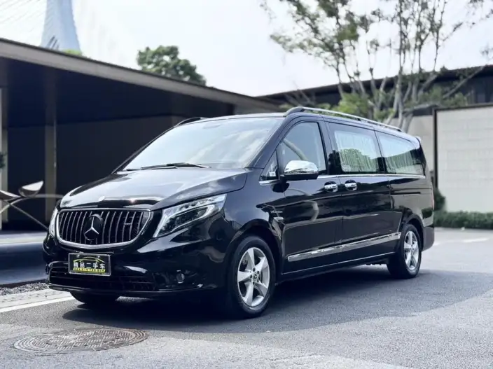 Viano 2020 Model 2.0T Business Edition 7 seat – фото 1