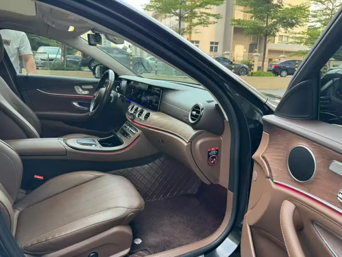 Mercedes-Benz E-Class 2021 Model E 300 L Fashion Model sedan – фото 6