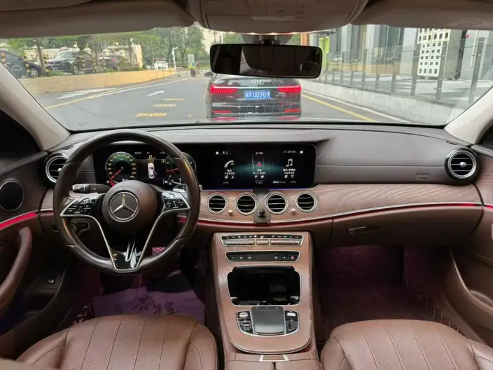 Mercedes-Benz E-Class 2021 Model E 300 L Fashion Model sedan – фото 7