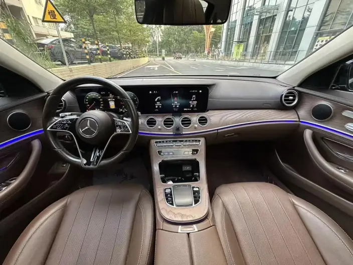 Mercedes-Benz E-Class 2021 Model E 300 L Fashion Model sedan – фото 8