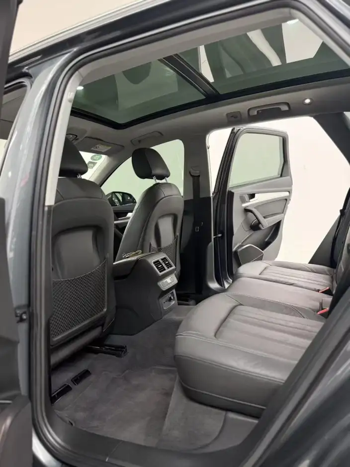 Audi Q5L 2020 Model 40 TFSI Rong Xiang Fashion Model – фото 9