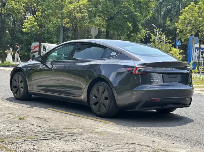 Model 3 2023 Model Rear-wheel drive version – фото 4