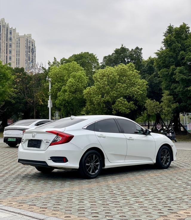 Honda Civic 2019 220TURBO CVT Dynamic China VI – фото 9