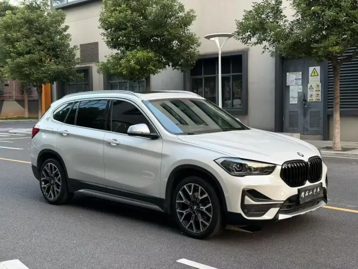 BMW X1 2022 Model Facelift xDrive25Li Exclusive Model – фото 3
