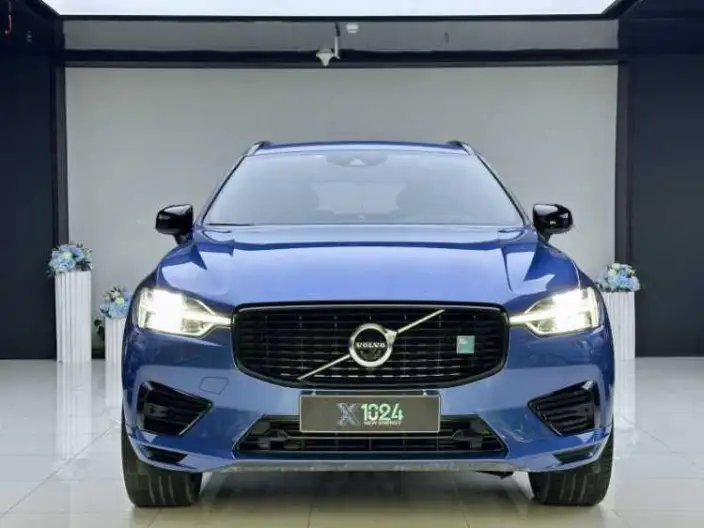 Volvo XC60 PHEV 2021 Model T8 E Drive Hybrid Smart Range Sports Edition – фото 2