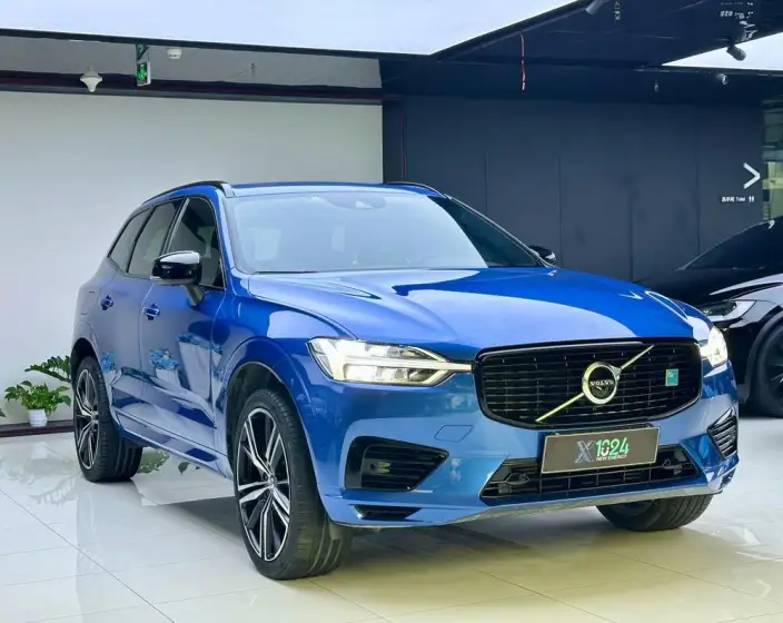 Volvo XC60 PHEV 2021 Model T8 E Drive Hybrid Smart Range Sports Edition – фото 3
