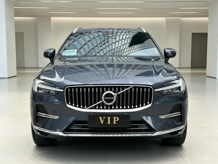 Volvo XC60 2022 Model B5 4WD Smart Range Deluxe Edition – фото 2