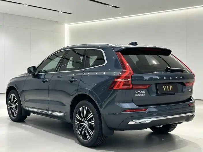 Volvo XC60 2022 Model B5 4WD Smart Range Deluxe Edition – фото 5