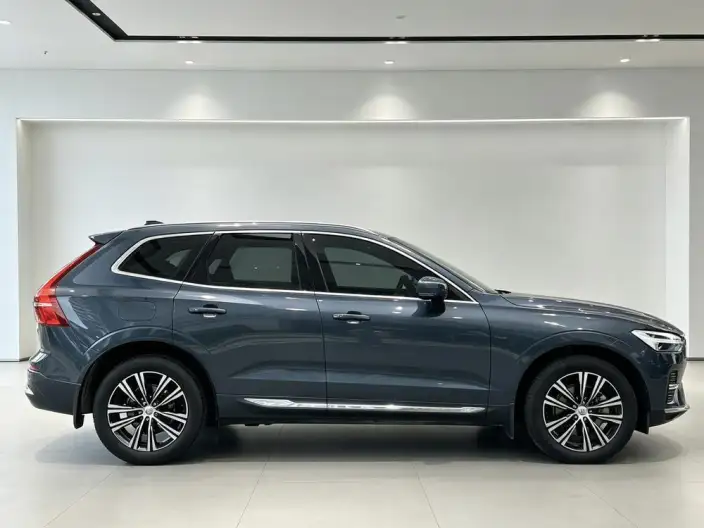 Volvo XC60 2022 Model B5 4WD Smart Range Deluxe Edition – фото 8