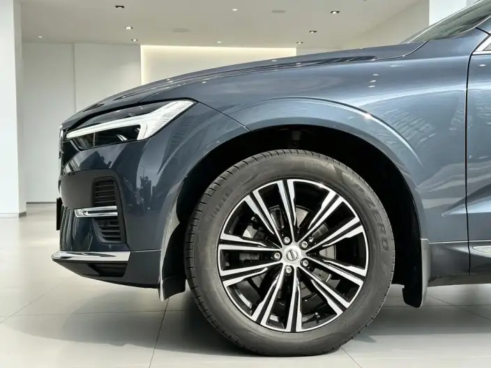 Volvo XC60 2022 Model B5 4WD Smart Range Deluxe Edition – фото 9