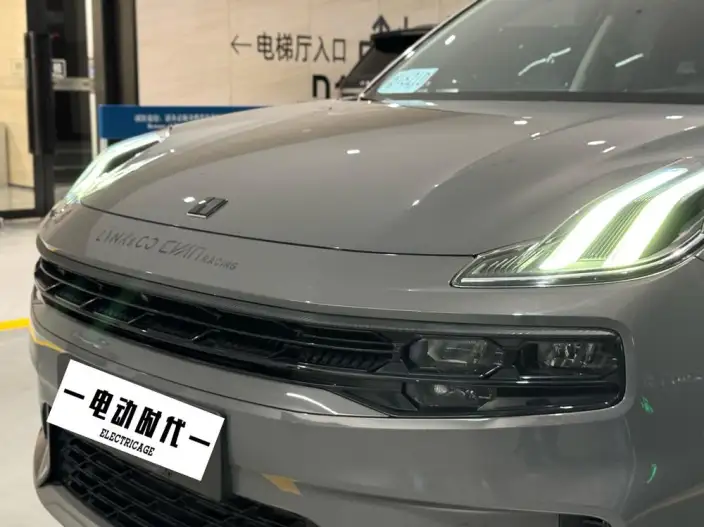 Lynk & Co 06 EM-P 2021 Model 84KM Battery Life Edition Pro – фото 8