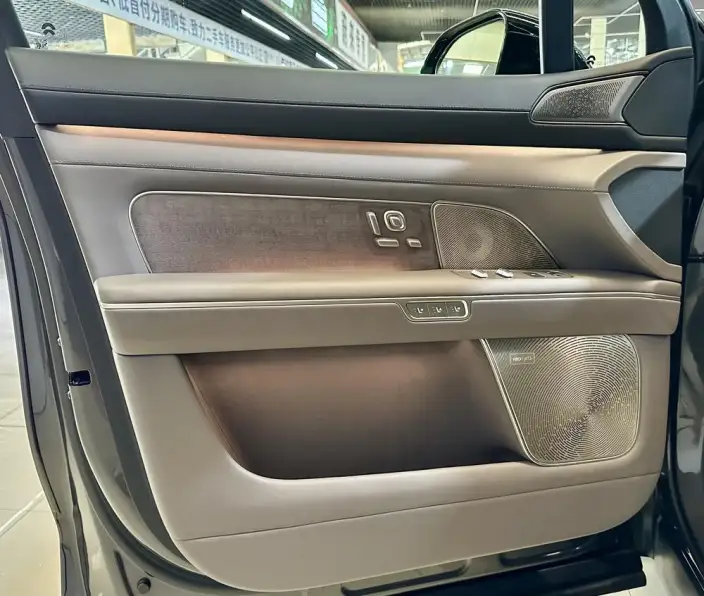NIO ES8 2026 Model VI seat Executive Deluxe Edition – фото 8