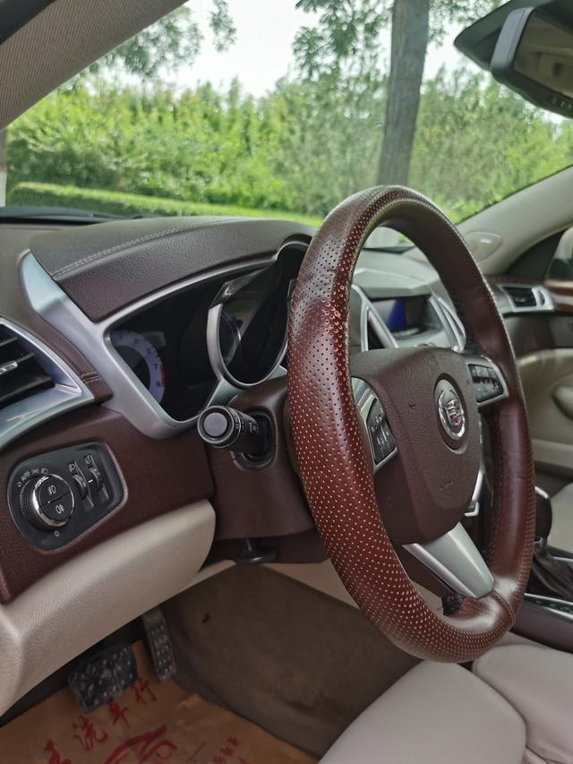 Cadillac SRX 2011 модификация 3.0L Luxury – фото 12