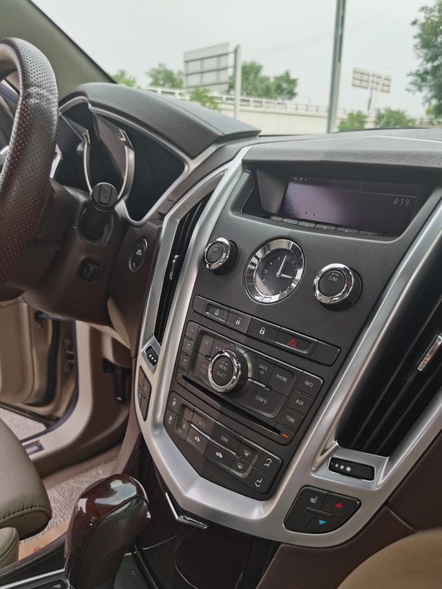Cadillac SRX 2011 модификация 3.0L Luxury – фото 24
