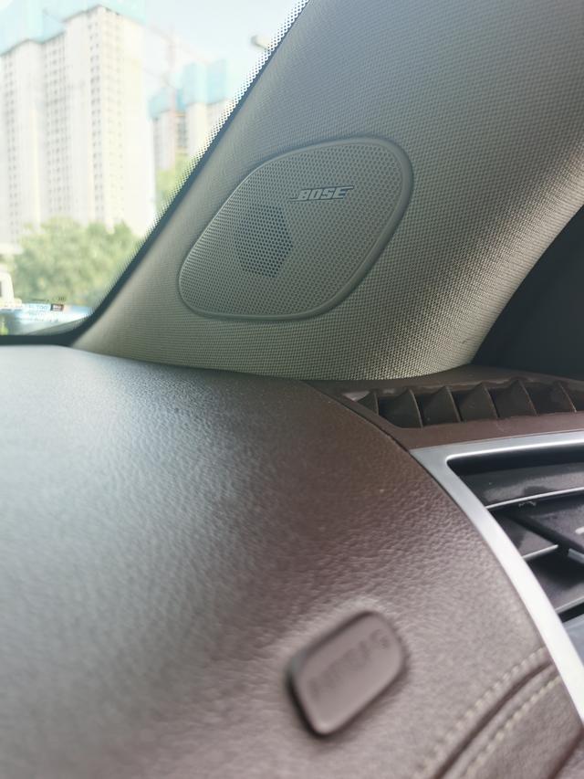 Cadillac SRX 2011 модификация 3.0L Luxury – фото 40